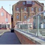 glassfloodbarrierswells04