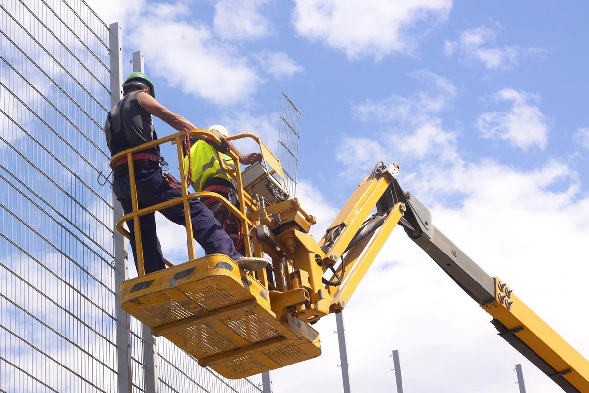 Safe approach for mobile elevating work platforms