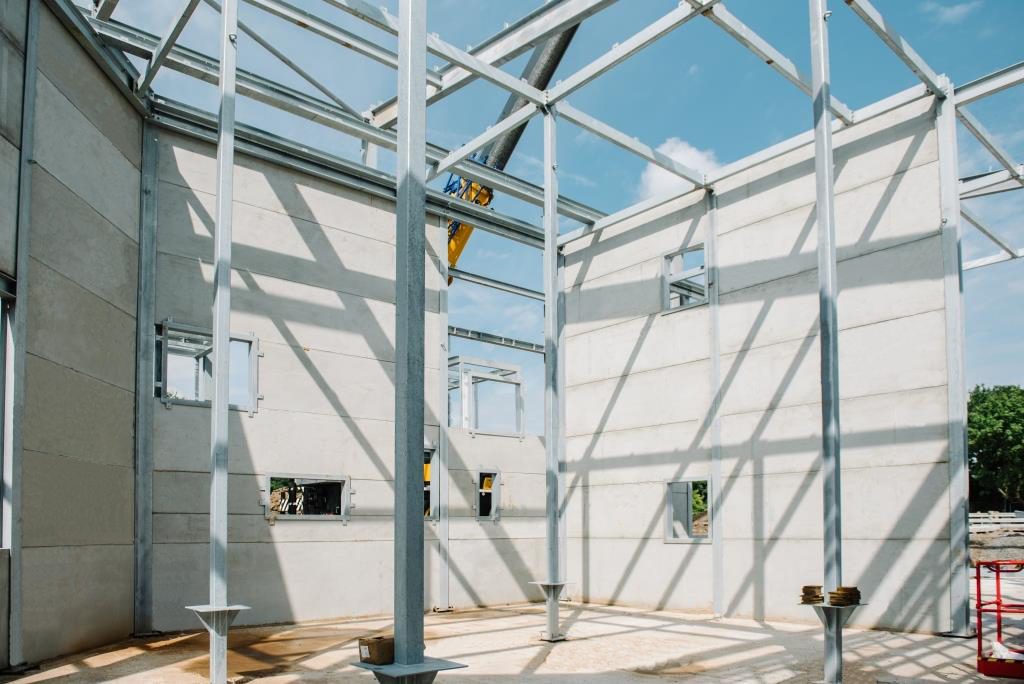 precast concrete walling at Twycross Zoo