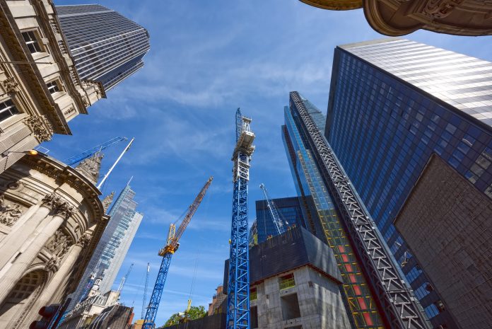 UK construction PMI reaches four-month high © Balakate construction PMI, construction output,