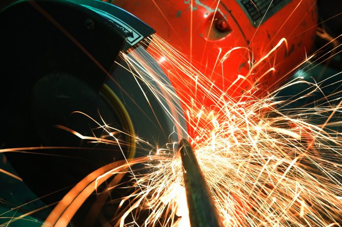 vibrating tools, HSE, train refurbishment,