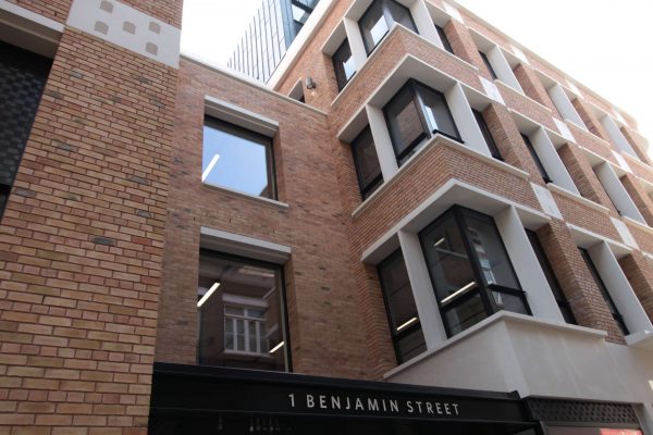 Underfloor air conditioning installation