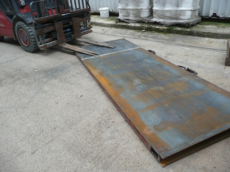 Hanson fined £400k after sub-contractor loses four fingers Hanson Quarry Products Europe, lifting operation,