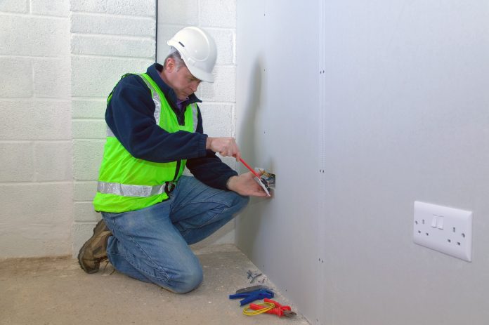 Reportable accident rates drop among electrical contractors electrical contractors, accident rate,