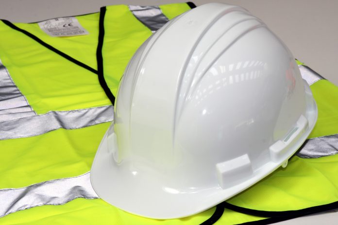 Summer workwear for the construction industry workwear, safety,