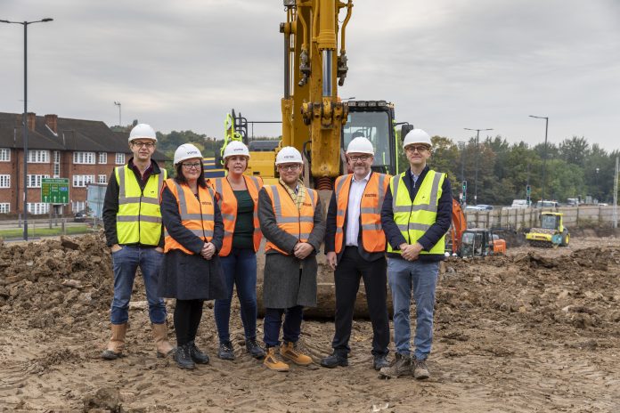 Beechwood Avenue, tfl