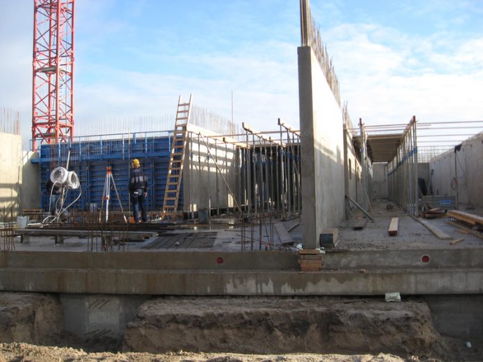 Construction starts on distribution centre at Optimus Point Optimus Point, distribution centre