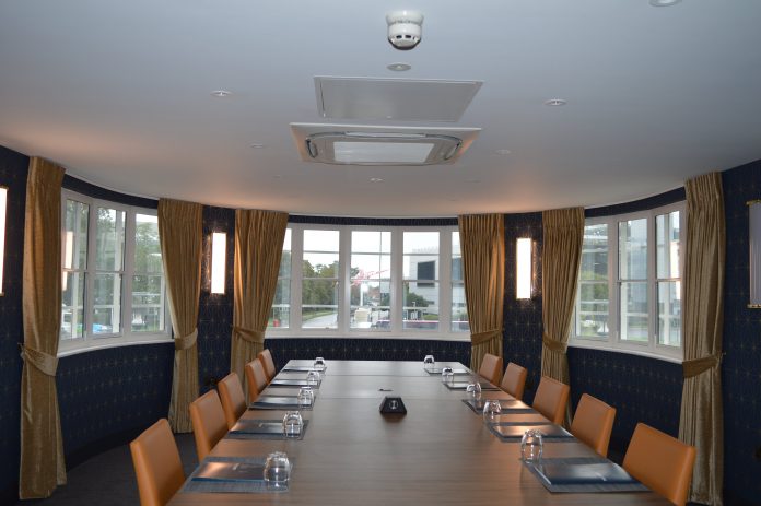 the comet hotel, selectaglaze