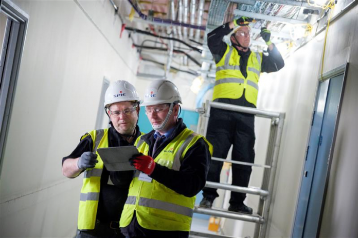 Clean room, SPIE UK, University of manchester, balfour beatty,