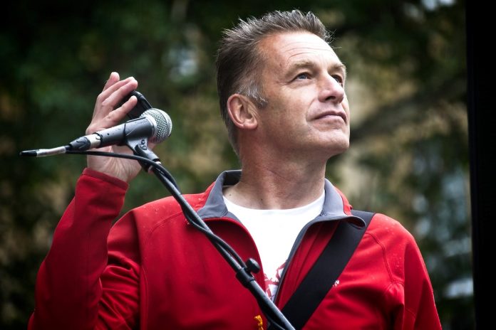 Chris Packham launches legal challenge against ‘unlawful’ HS2 project © Garry Knight Chris Packham, HS2,