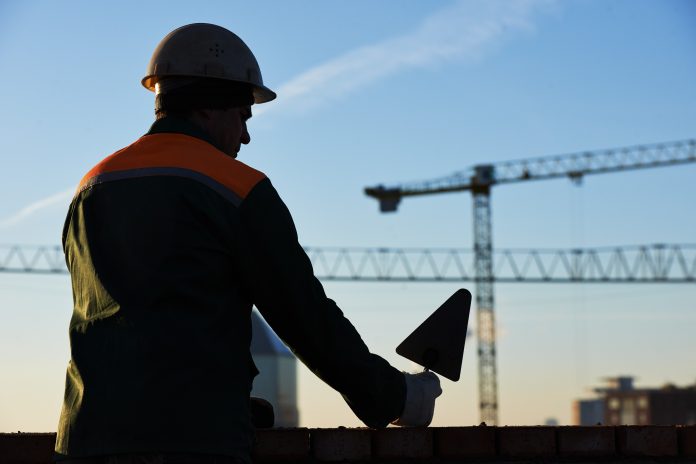 HSE warns against construction sites failing to implement social distancing © Dmitry Kalinovsky social distancing, construction sites,