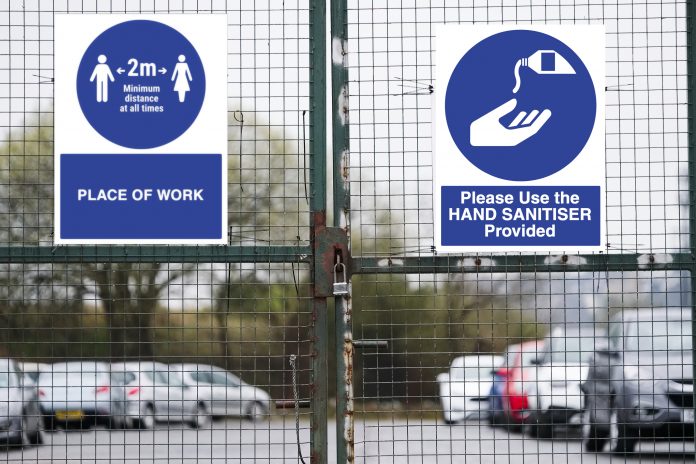 outdoor work © Richardjohnsonuk outdoor work,