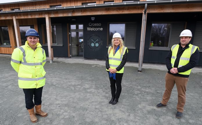 Passivhaus school, Pave Aways