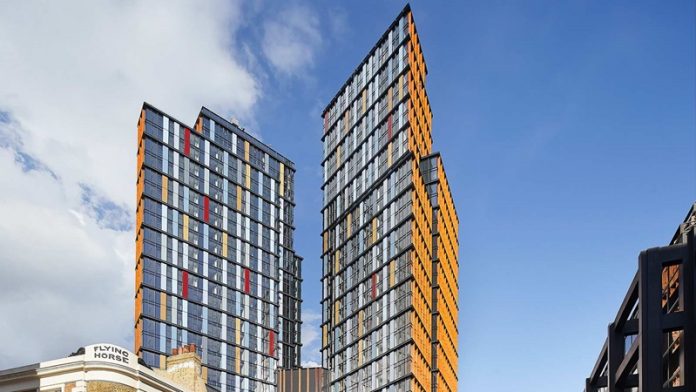 Mace, One crown place