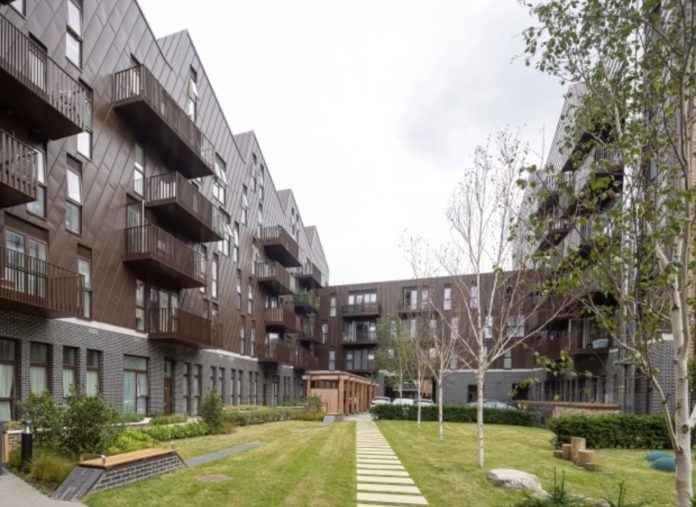 Tower Hamlets housing, Poplar, Canary wharf,