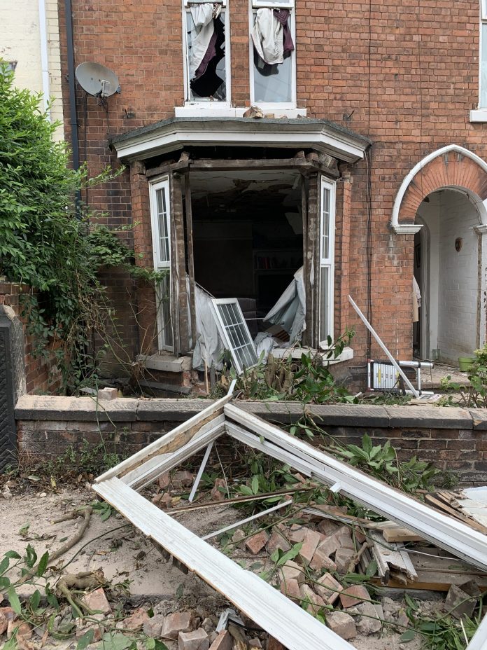 building control dangerous structures