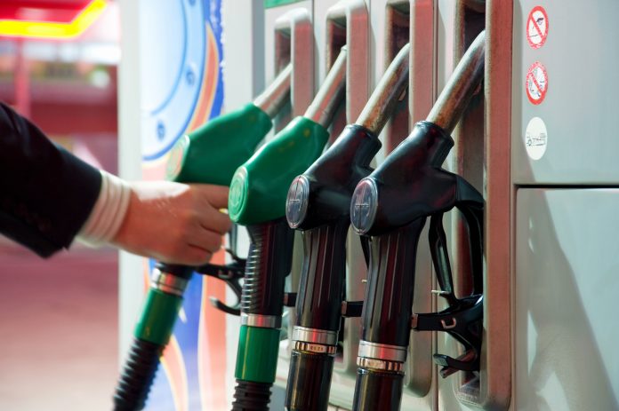 dreamstime_xxl_19053252 diesel and petrol prices