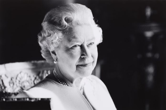 FcJld7qWIAA-CUu Construction industry pays tribute to Queen Elizabeth II following her death