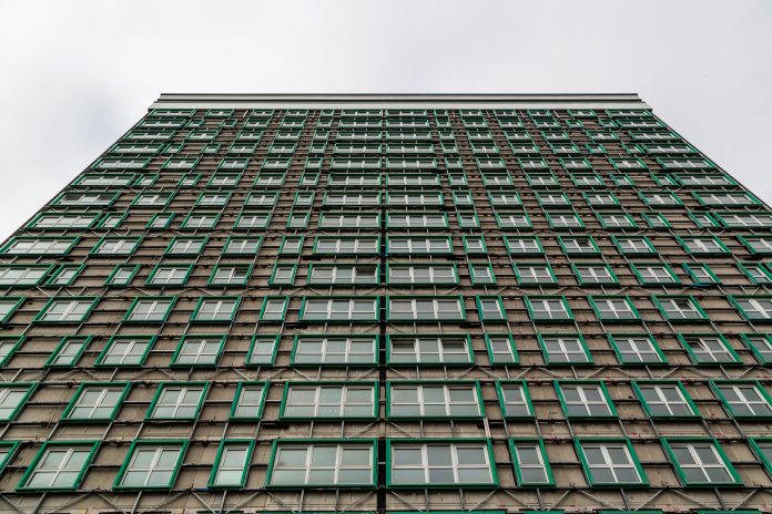 A new model insurance fire safety clause for high-rise repairs has been published by the International Underwriting Association (IUA), designed to speed up the removal of unsafe cladding and build insurer confidence in the industry