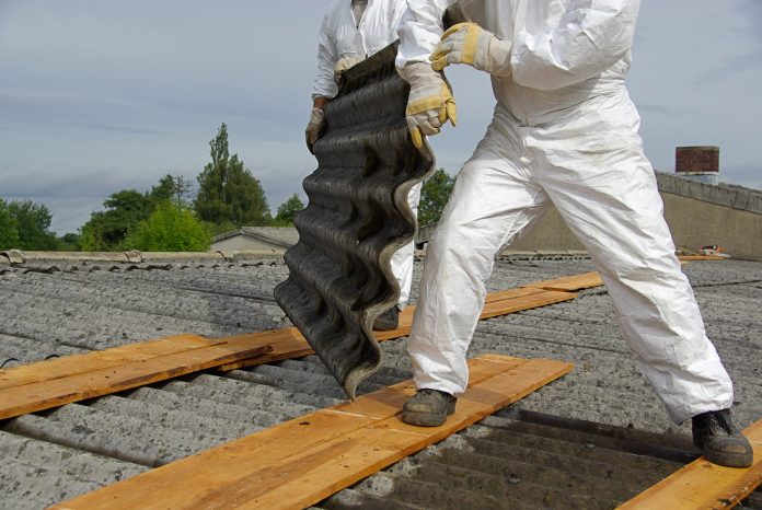 Nearly half of UK tradespeople have suffered symptoms of asbestos exposure