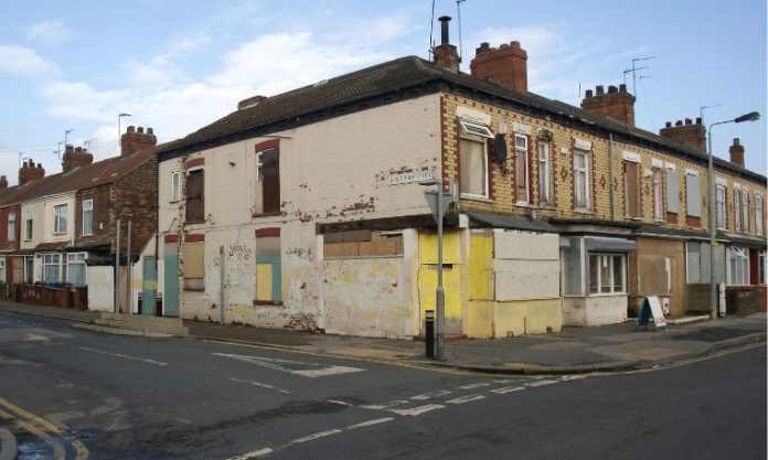 Caerphilly County Borough Council has welcomed the Welsh Government National Empty Home Grant, which aims to bring privately owned empty homes back into use
