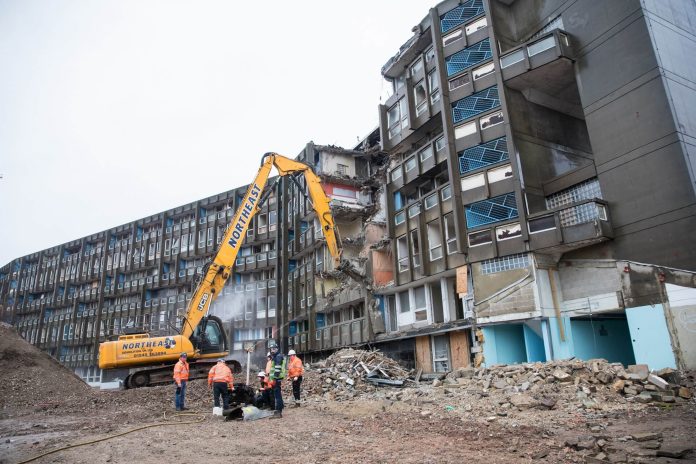 Robin Hood Gardens demolition