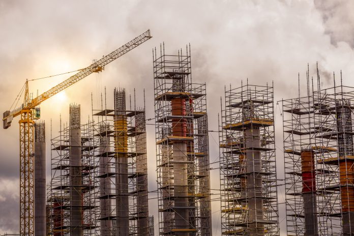 buildings under construction - Invesis