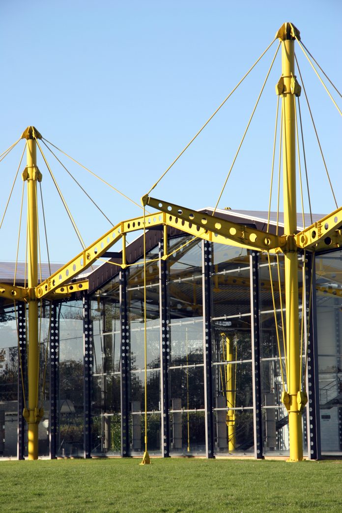 Recognisable for its yellow steel umbrella masts, the Spectrum Building in Swindon featured in the 1985 James Bond film ‘A View to a Kill’