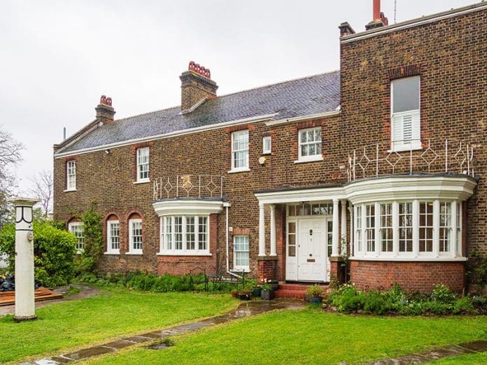 “So unobtrusive you barely see it”: Secondary glazing in heritage homes Secondary glazing can benefit heritage homes with Selectaglaze and the Grade II listed Macartney House