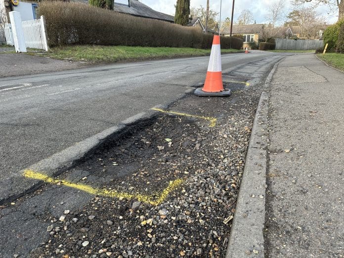 Pothole Partnership to tackle UK’s record high of pothole damage Pothole damage to vehicles cost an around £474,000,000 in 2023- and a new Pothole Partnership between JCB and the AA aims to tackle the issue