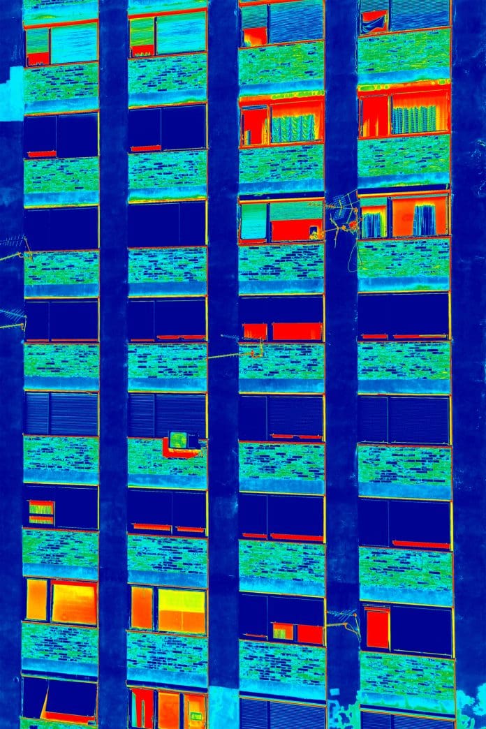 Thermovision image on Residential building Armatherm's Paul Beech discusses where thermal bridging can cause detrimental issues, and how to combat this at the early stages of a project