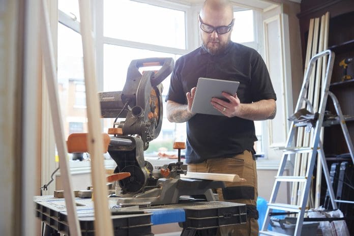 How to manage cash flow as an SME in construction How to manage cash flow as an SME in construction