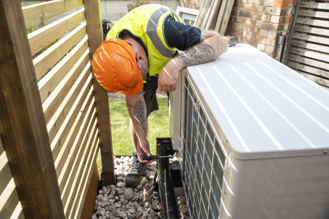 Almost 8,000 people complete the training to become qualified heat pump installers in 2023, an increase of 166% on 2022's 3,000