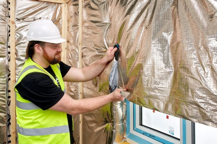 One of the many builders who has been a fan of the Actis Hybrid range since its inception more than a decade ago has been inspired to run a time trial competition with a colleague to see just how speedy it is to install Actis’ new two-in-one reflective insulation, Eolis HC