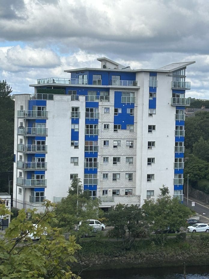 Aurora1 Research from Diamond & Company has found that around 5,500 private and public buildings across Scotland taller than 11m (36ft) have still flammable cladding