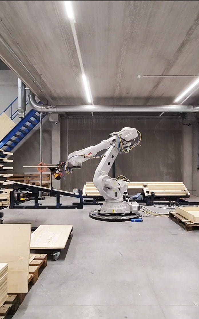 A photo of the homebuilding robot