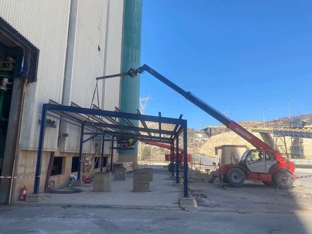 Metal beams are dismantled for reuse as part of the Drastic project's Spanish Demonstrator’s work at the Litoral Thermal Power Plant in Almería, Spain.