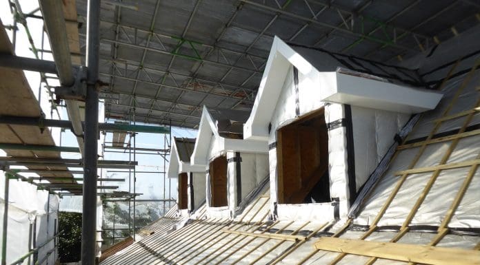 Unicycling builder turns chalet bungalow into object of desire with Actis Hybrid range