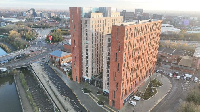 Holcim UK supplies ready-to-use mortar to No.1 Old Trafford development