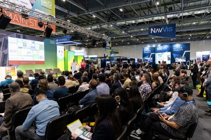 3Q7A7456 An audience listening to a session on the Main Stage at Digital Construction Week
