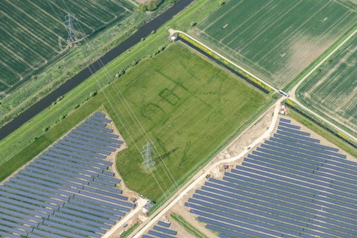 Industry guide helps developers and planners deliver sustainable solar farms