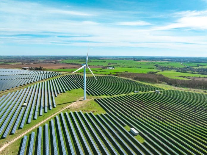 Wind turbines and solar panels in England Is the insurance market ready for the UK's clean energy construction boom?