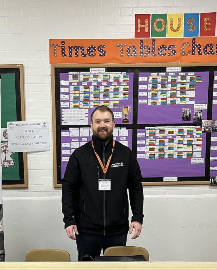“What does insulation do?” Actis helps aspiring construction professionals at careers event “What does insulation do?” Actis helps aspiring construction professionals at careers event