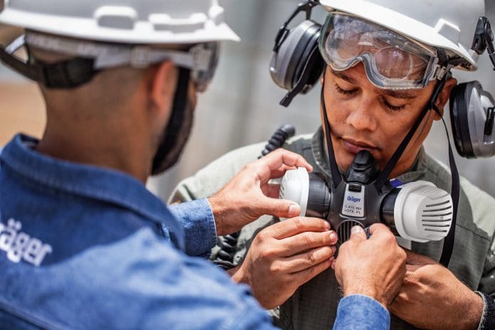Draeger Safety UK RPE 1 Chemical Industry Application Shooting - Brazil 2022 | Use of APR and eye protection solutions in chemical industry and refinery.
